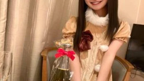 FC2-PPV-4856530 Ayu-chan’s Christmas special! A genius cute reindeer swallows cum in her mouth!