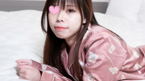 FC2-PPV-4472110 Pajamas de Ojama♥Bring on the bright and cheerful personality♥Petite yet cute, she is loved.