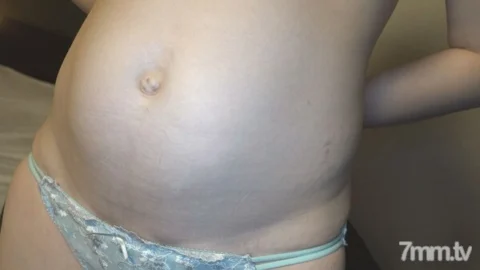 FC2-PPV-1212375 [Individual shooting] [Nothing] A 19-year-old pregnant Lori woman who “loves AV, loves vaginal cum shot” has sex with a father who is older than her father! Kanako / 4 months pregnant