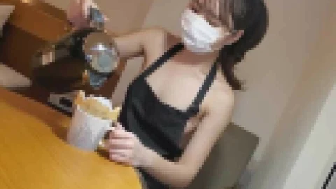 FC2-PPV-2796512 * Until the 17th * Naked apron with that play of the cafe part-time job, get along well and carefully vaginal cum shot FC2-PPV-2796512