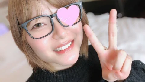 FC2-PPV-1754413 Tsubasa 20 years old A nerdy girl with a cute smile! The body is super sensitive while being shy about the etch after a long time! Pure white beautiful breasts x big ass sharp body with seeds and vaginal cum shot!