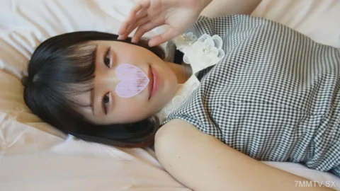 FC2-PPV-4527674 Mitsuki 23 clean electronic cup 豐滿’s beautiful Miao, large amount