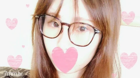 FC2-PPV-1021668 S-class neat and clean tsundere glasses girl ♥ “It feels good … ♥” G-spot direct hit greedy masturbation and continuous squirting love juice that can not fit in the narrow vagina ♥ Rub the uterine ostium with a fine finge