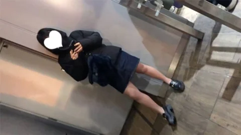 FC2-PPV-4856713 [Completely new! ・1000 yen off for the first 100 people] Tsubomi, 18 years old, 1, N-shot, raw. A cute girl with pure black bob hair is completely obedient! She declares to her mother, “I’m going to get pregnant now!” (074