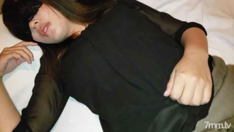 FC2-PPV-1103737 [Individual shooting] Beautiful young wife. It’s supposed to be for money … I passed by my husband and shook my hips for a long time and accepted another stick in my vagina.