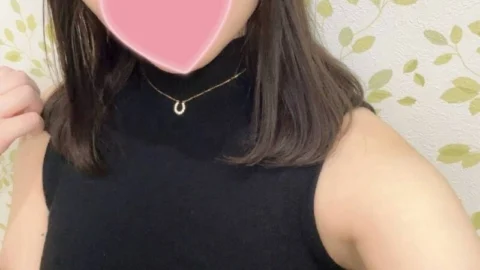 FC2-PPV-4588434 [Face Revealed] I wanted to do it again with a super erotic woman with big F cup breasts and a beautiful ass, so I took a re-training session! Review bonus: 3P creampie!