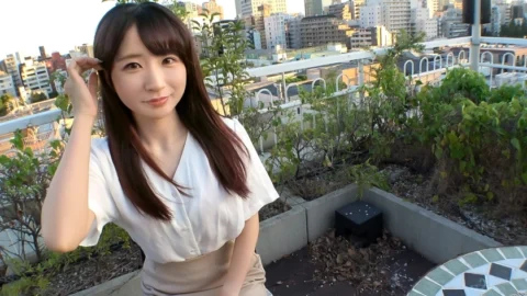 SIRO-5185 A piano teacher who decided to appear in an AV to gain self-confidence! At first she laughs out of embarrassment, but when she starts to feel comfortable, she distorts her face and plays a sweet melody! ! [First shoot] AV application online →