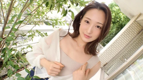 SIRO-4966 [I have been dating with the same sex] An experienced and preeminent style sister. A nasty Oma who makes a stain on the panties with a little foreplay Inserts Ji Po who got excited by this, and the non-stop piston on the verge of collapse of the