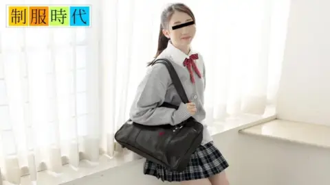 10MUSUME-051018_01 10musume-051018_01 – School Uniform Days: First Time Masturbating In School Uniform