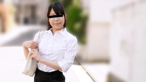 10MUSUME-012022-01 10musume-012022_01 — T** Training For New Employees Full Of Hope