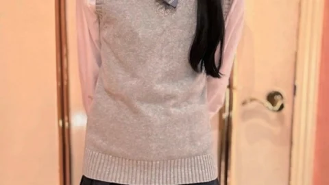 FC2-PPV-4573396 [18 years old x inexperienced] Urgent sale of a genuine neat and tidy schoolgirl who is not the type to appear in such situations