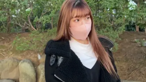 FC2-PPV-4909924 FC2-PPV-4909924 – [Uncensored] Full Face Reveal! Shop Clerk Yurika Is So Obedient And Willing To Do Anything, So I Gave Her A Massive Load Of My Semen Inside Her!