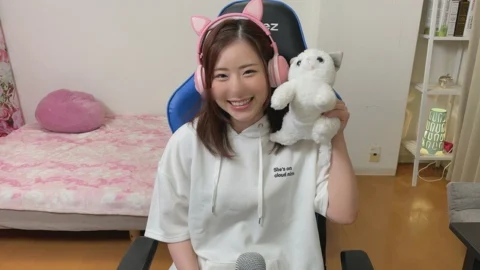 FC2-PPV-2468802 [Behind the scenes of delivery, outflow] Super cute ♥ (20 years old) 40,000 followers! Popular game distribution female college student, male college student and game distribution light orgasm ☆ BAN last minute blowjob & creampie S