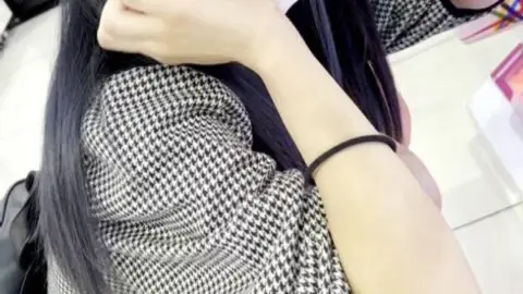 FC2-PPV-4916625 FC2-PPV-4916625 – [No] [First Time Filming] A Pure And Cute Modern Girl Who Cries. We Give Her Plenty Of Raw Cum Inside As She Moans Sensitively♪